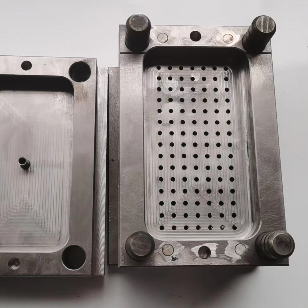 Mold base for desktop injection molding machine compatible with aluminum inserts